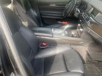 Second-hand BMW 730 258 CP (189 kW) 2014 Negru Berlinǎ