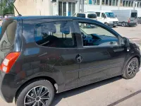 Gebraucht Renault Twingo 75 PS (55 kW) 2009 Schwarz Kleinwagen