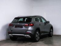 Gebraucht Mercedes GLA200 Progressive 163 PS (119 kW) 2024 Grau SUV