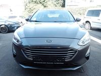 Gebraucht Ford Focus Cool & Connect 120 PS (88 kW) 2020 Grau Limousine