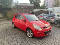 Gebraucht Hyundai i20 Comfort 101 PS (74 kW) 2009 Rot Kleinwagen