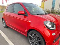 Używany Smart ForFour Brabus 90 KM (66 kW) 2018 Czerwony Hatchback