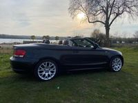 Gebraucht BMW 120 Cabriolet 177 PS (130 kW) 2010 Schwarz Cabrio