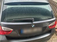 Gebraucht BMW 320 150 PS (110 kW) 2006 Grau Kombi