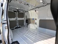 Neu VW T7 150 PS (110 kW) 2025 Weiss / clear white Van