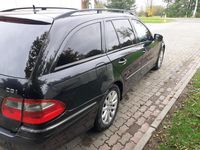 Usata Mercedes E280 190 CV (139 kW) 2009 Nero Station wagon