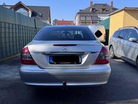 Gebraucht Mercedes E220 Elegance 170 PS (125 kW) 2007 Silber Limousine
