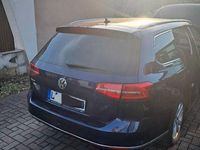 Gebraucht VW Passat Highline 150 PS (110 kW) 2019 Blau Kombi