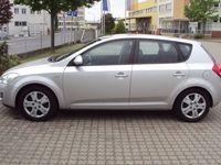 Gebraucht Kia Ceed 148 PS (108 kW) 2007 Silber Kleinwagen