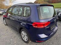 Gebraucht VW Touran Comfortline 122 PS (89 kW) 2021 Blau Van / Kleinbus