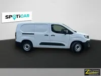 Neu Opel Combo 131 PS (96 kW) 2026 Lackierung weiss icy Van / Kleinbus