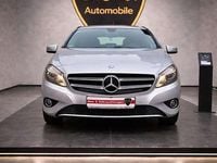 Gebraucht Mercedes A180 122 PS (89 kW) 2013 Polarsilber Kleinwagen