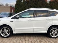 Gebraucht Ford Kuga Individual 180 PS (132 kW) 2015 Weiß SUV