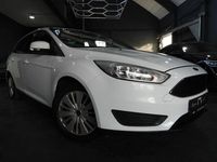 Gebraucht Ford Focus ST-Line 125 PS (91 kW) 2017 Weiß Kombi