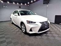 Gebraucht Lexus IS300 223 PS (164 kW) 2019 Sonic white Limousine