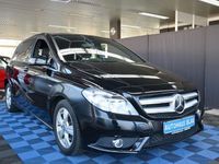 Gebraucht Mercedes B180 122 PS (89 kW) 2012 Schwarz Van / Kleinbus