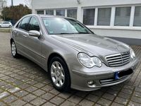 Gebraucht Mercedes C220 Elegance 150 PS (110 kW) 2006 Grau Limousine