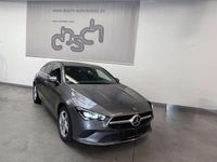 Gebraucht Mercedes CLA220 190 PS (139 kW) 2023 Mountaingrau Limousine