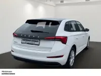 Gebraucht Skoda Scala Ambition 150 PS (110 kW) 2022 Weiß Kleinwagen