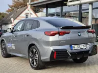 Gebraucht BMW X2 M Sport 150 PS (110 kW) 2024 Skyscraper grau metallic SUV