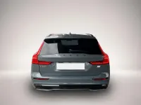 Gebraucht Volvo V60 Plus 455 PS (334 kW) 2023 Manufacturer Kombi