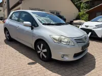 Gebraucht Toyota Auris Executive 132 PS (97 kW) 2010 Silber Kleinwagen
