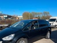 Używany Ford S-MAX S 140 KM (102 kW) 2014 Czarny Minivan
