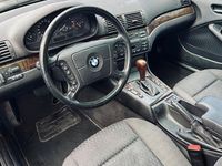 Usado BMW 323 170 HP (125 kW) 2000 Preto Sedan