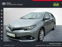 Gebraucht Toyota Auris Team 116 PS (85 kW) 2018 New medium silver/ grey Kombi