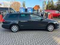 Gebraucht VW Passat Trendline 150 PS (110 kW) 2012 Grau Kombi