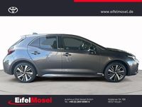 Neu Toyota Corolla Hybrid 196 PS (144 kW) 2025 Grau Limousine