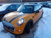Usata Mini Cooper D 116 CV (85 kW) 2014 Arancione Utilitaria