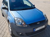 Gebraucht Ford Fiesta Ambiente 69 PS (50 kW) 2006 Blau Kleinwagen