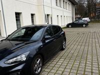 gebraucht Ford Focus EcoB. Hyb. 125 PS ST-LineX Kam. Nav. Klima