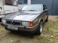 Gebraucht Alfa Romeo 75 120 PS (88 kW) 1991 Grau Limousine