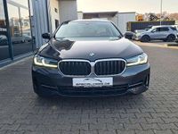 Gebraucht BMW 520 184 PS (135 kW) 2022 Grau Limousine