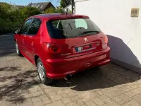 Używany Peugeot 206 75 KM (55 kW) 2007 Czerwony Hatchback