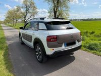 Używany Citroën C4 110 KM (80 kW) 2015 Biały Sedan/Limuzyna