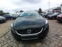 Gebraucht Volvo V40 Kinetic 150 PS (110 kW) 2012 Schwarz Kleinwagen