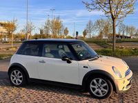 Usata Mini Cooper 120 CV (88 kW) 2005 Bianco Utilitaria
