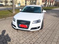 Gebraucht Audi A3 102 PS (75 kW) 2010 Weiß Kleinwagen