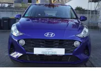 Gebraucht Hyundai i10 Trend 67 PS (49 kW) 2022 Blau Kleinwagen