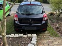 Second-hand Renault Clio II Expression 75 CP (55 kW) 2010 Negru Berlinǎ