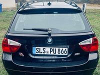 Gebraucht BMW 320 150 PS (110 kW) 2007 Schwarz Limousine
