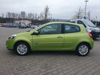 Gebraucht Renault Clio II Dynamique 75 PS (55 kW) 2009 Grün Limousine