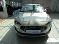 Używany Ford Focus Titanium 125 KM (91 kW) 2025 Srebrny Sedan/Limuzyna