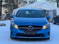 Gebraucht Mercedes A200 Exclusive 136 PS (100 kW) 2016 Blau Limousine