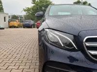 Gebraucht Mercedes E220 AMG line 194 PS (142 kW) 2019 Blau Limousine