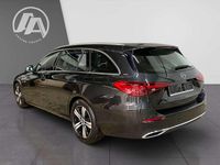 Gebraucht Mercedes C200 Avantgarde 163 PS (119 kW) 2023 Grau graphitgrau Limousine