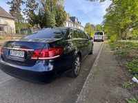 Gebraucht Mercedes E200 136 PS (100 kW) 2015 Blau Limousine